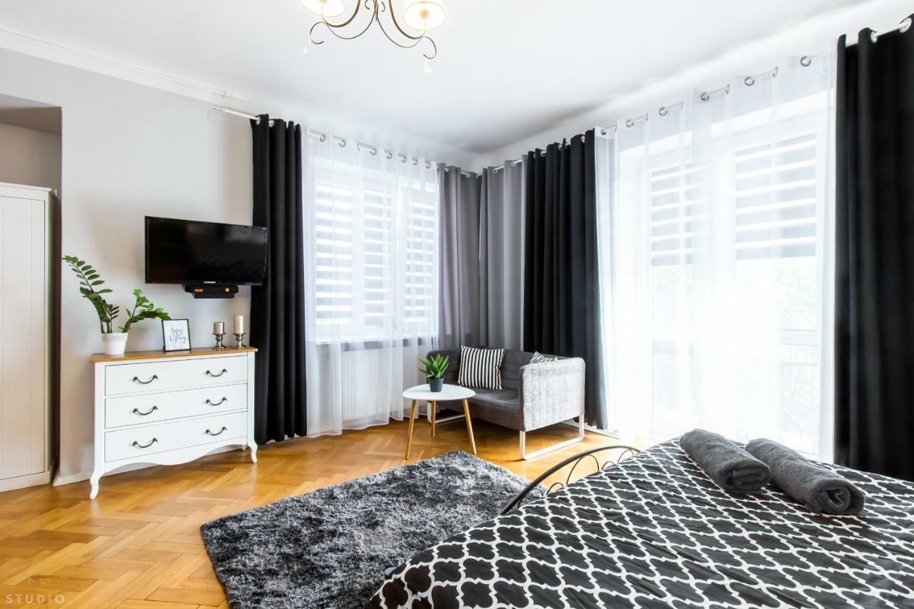 Clicktheflat Apartment Chmielna 7 Varşova Dış mekan fotoğraf