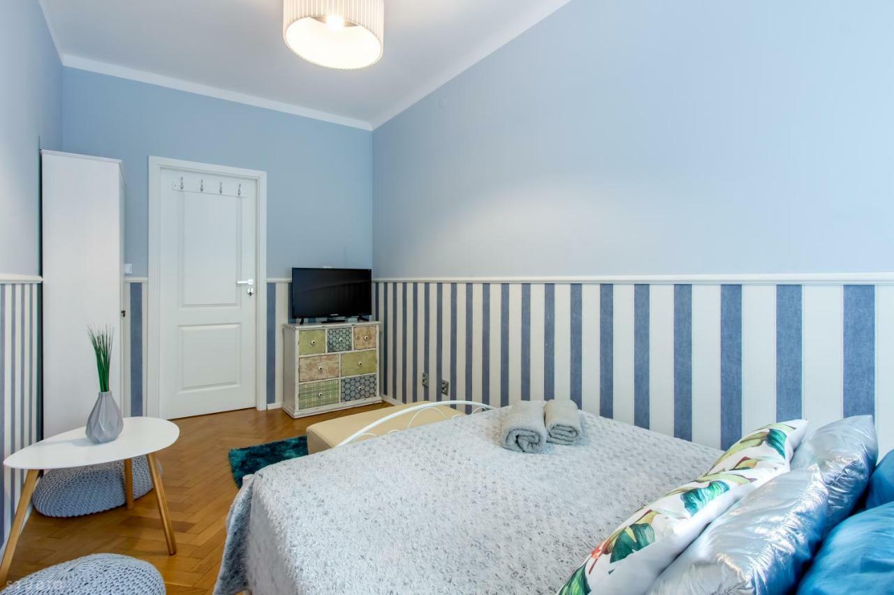Clicktheflat Apartment Chmielna 7 Varşova Dış mekan fotoğraf